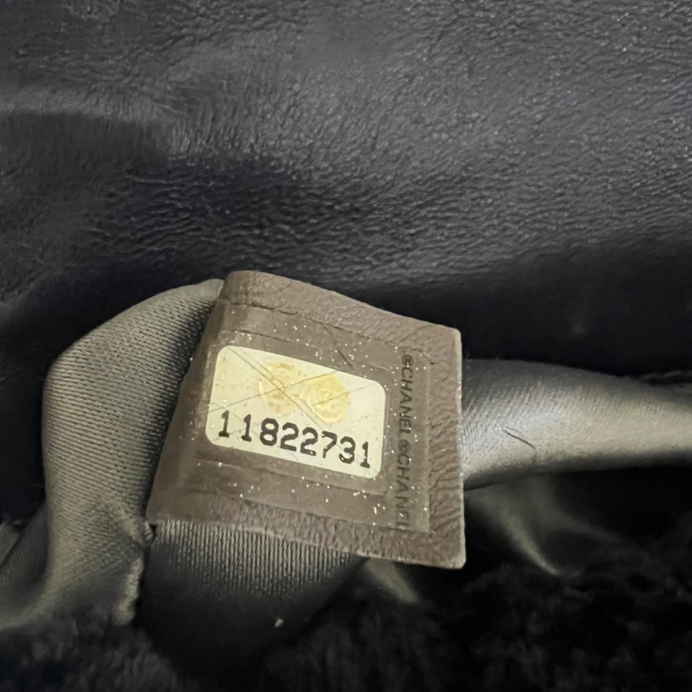 Authentic Chanel - Lapin Rabbit Fur and Leather Classic Single Flap Handbag - Picture 7 of 16